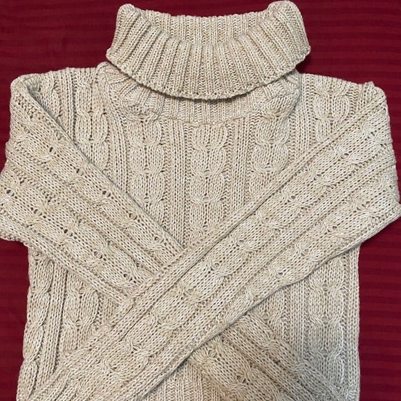 Cropped turtle neck sweater - Picture 3 of 5